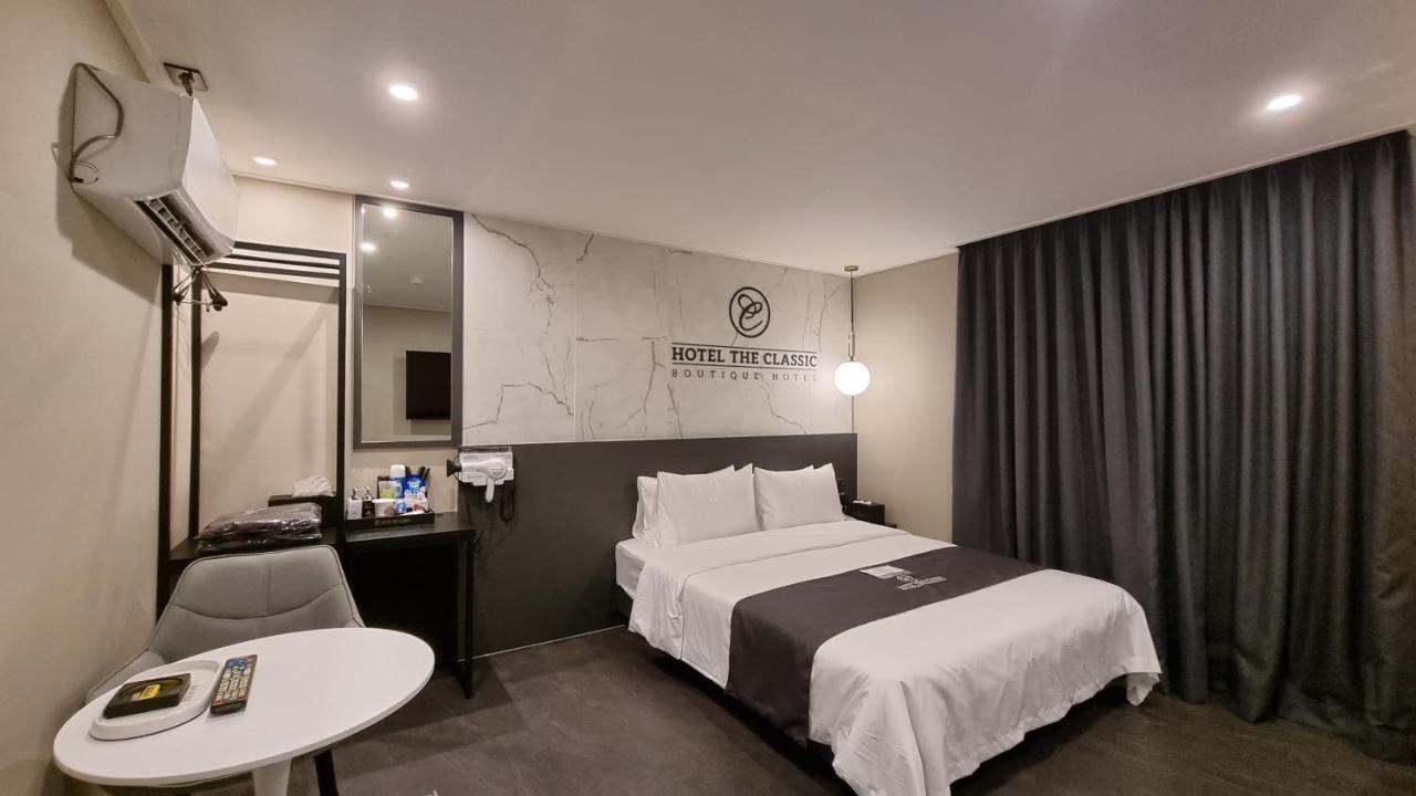 Hotel The Classic Ilsan Ni Kamer foto