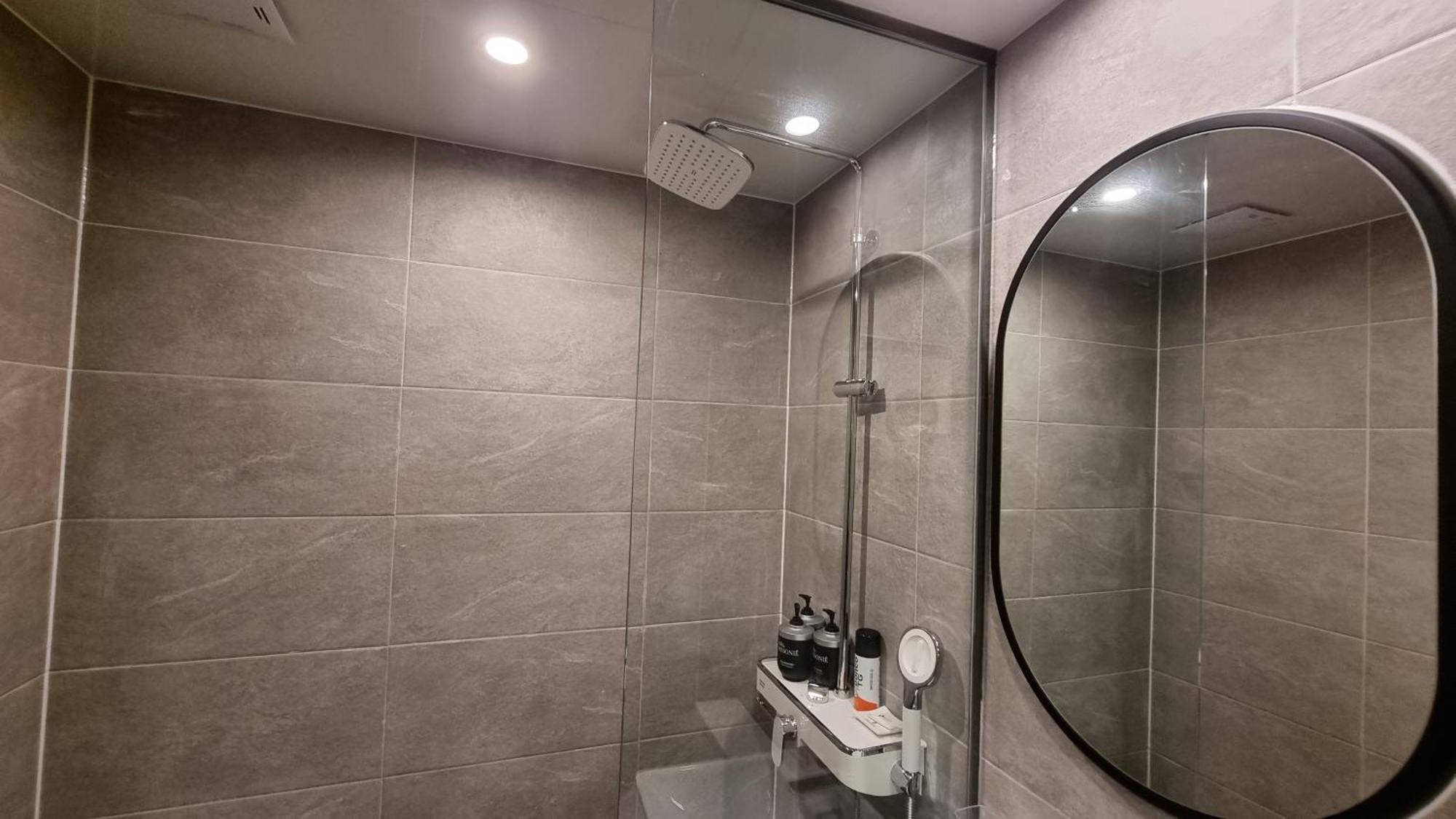 Hotel The Classic Ilsan Ni Kamer foto